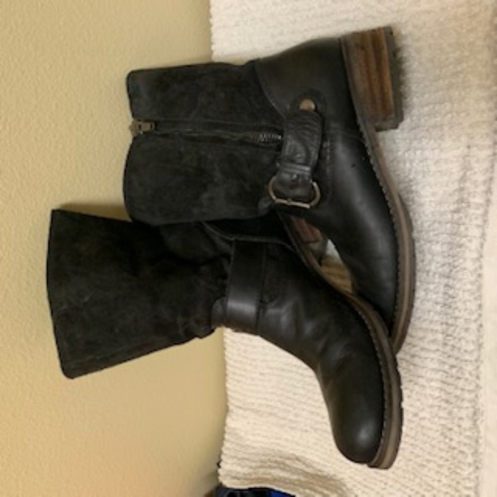 Clark Ankle boots